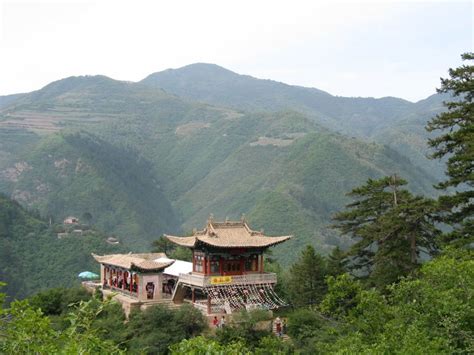 平涼到會寧怎麼走，沿途風景與文化探索之旅